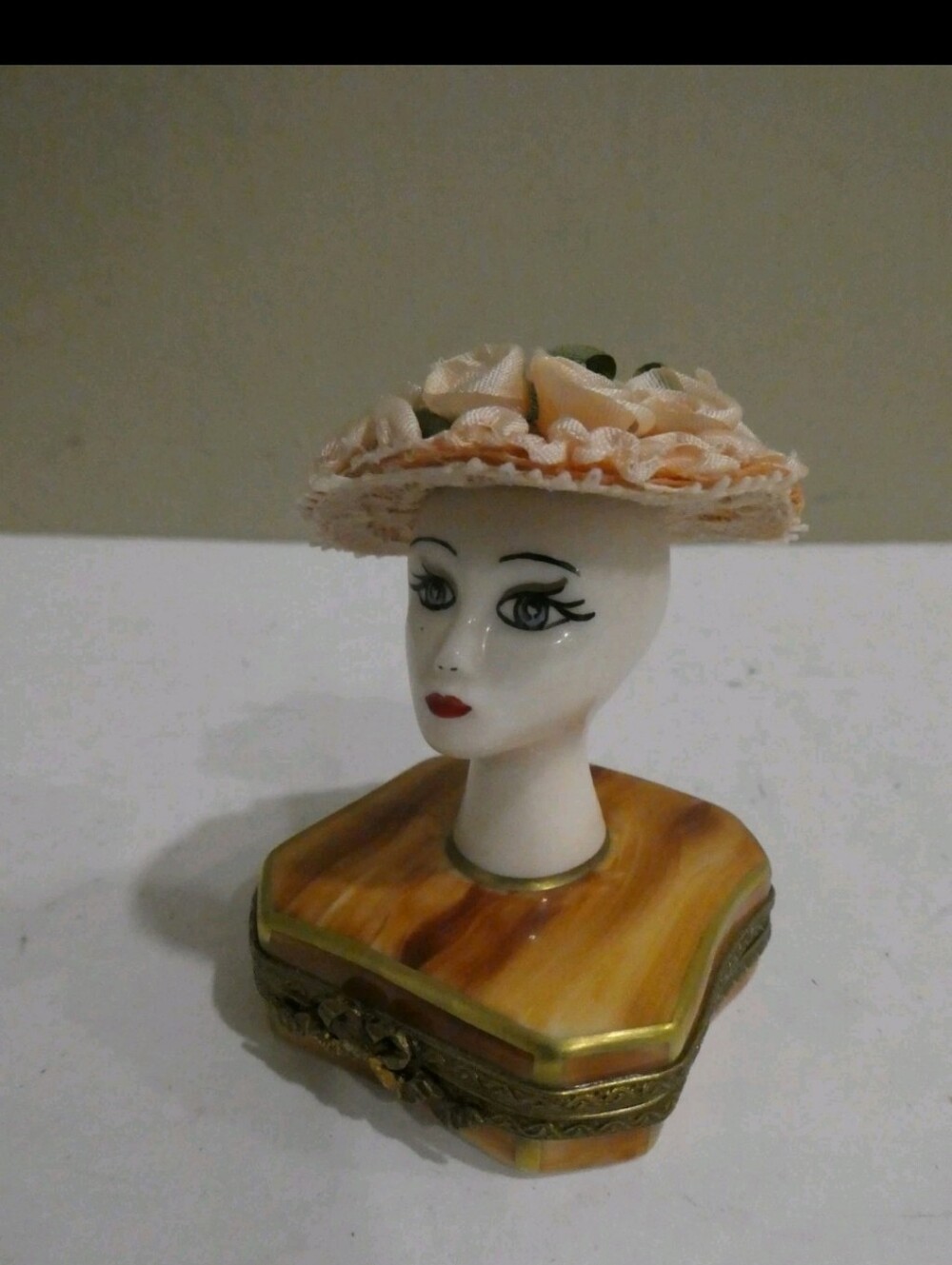 Rochard Limoges Lady Head Porcelain Trinket Box 3"